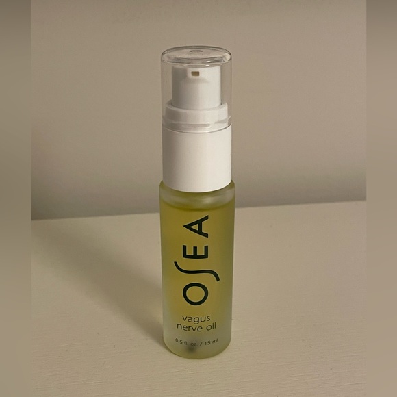 OSEA Vagus Nerve Oil - Picture 1 of 2